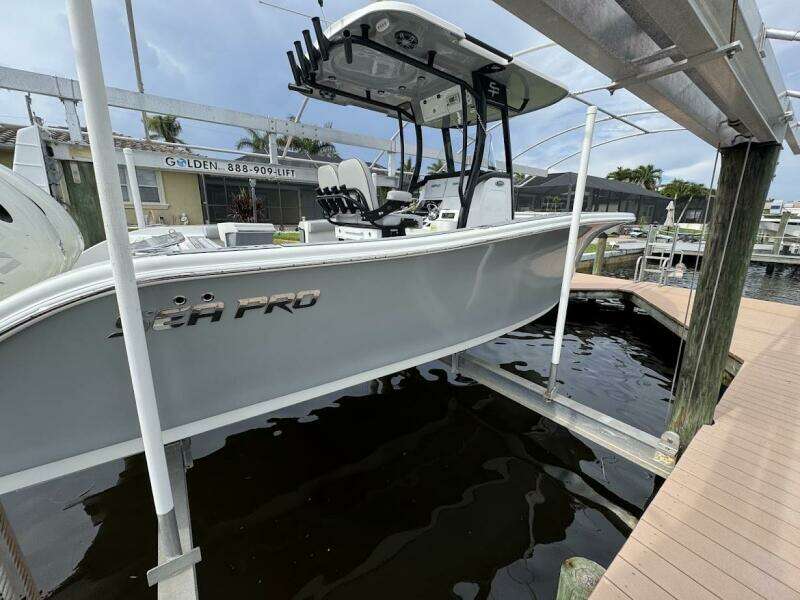 25ft Sea Pro Yacht For Sale