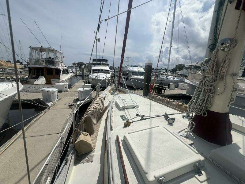 KarMa 44ft CSY Yacht For Sale
