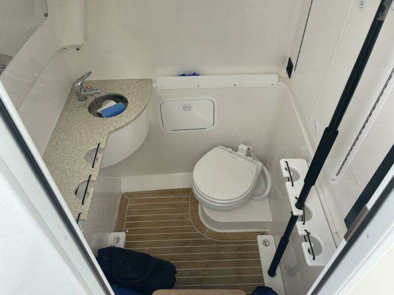 31ft Regulator Yacht For Sale