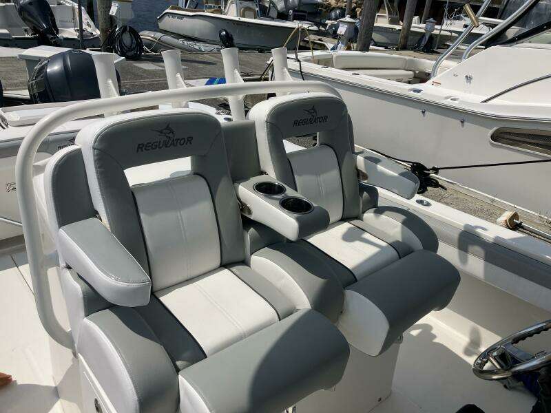 31ft Regulator Yacht For Sale