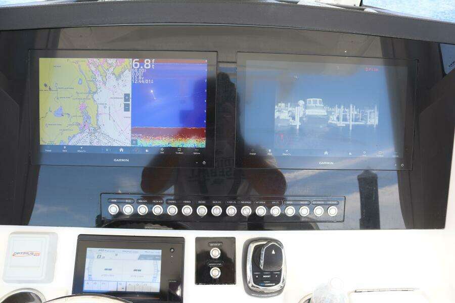 31ft Regulator Yacht For Sale