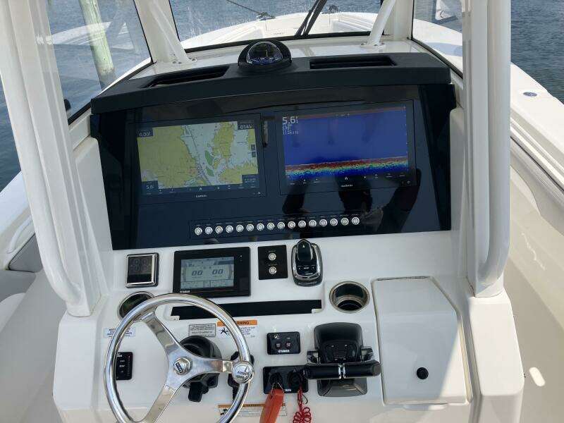 31ft Regulator Yacht For Sale