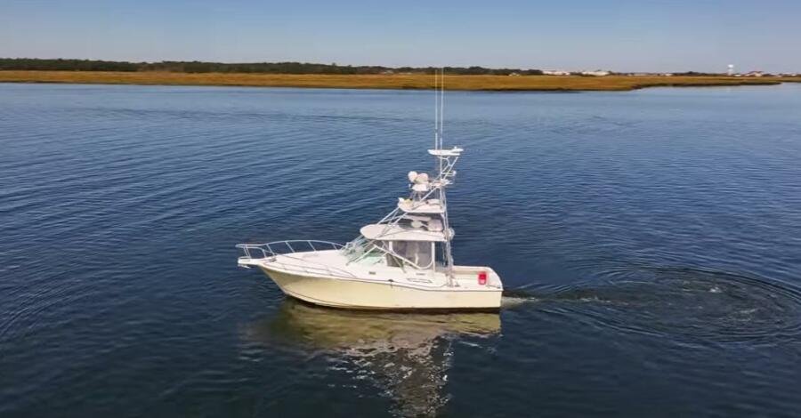 31' 2001 Cabo Express