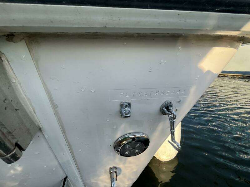 Pipedreams 29ft Pro Line Yacht For Sale