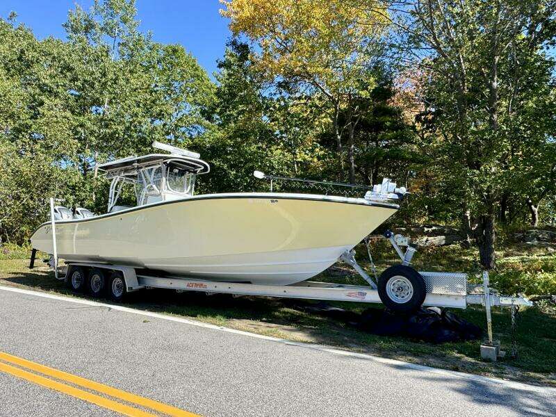 34ft Yellowfin Yacht For Sale