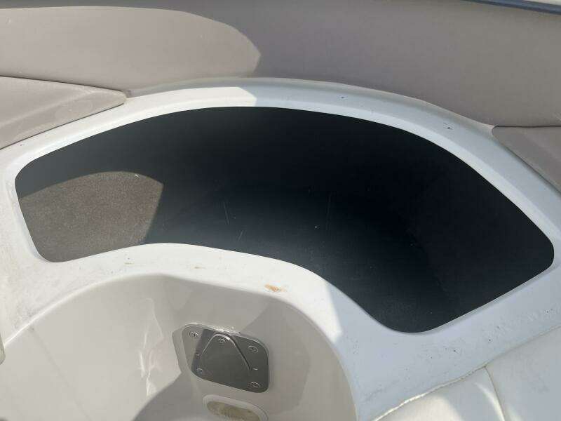 28ft Cobalt Yacht For Sale