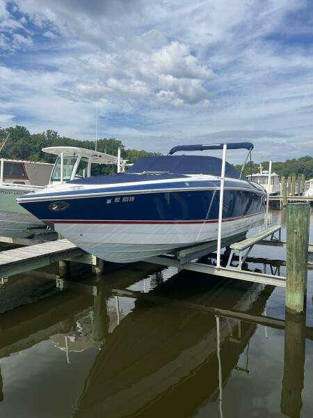 28ft Cobalt Yacht For Sale