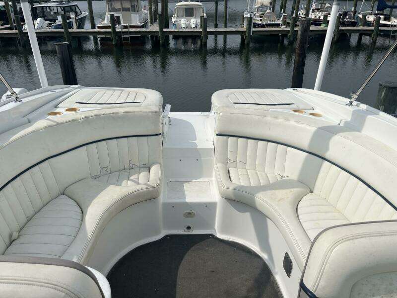 28ft Cobalt Yacht For Sale