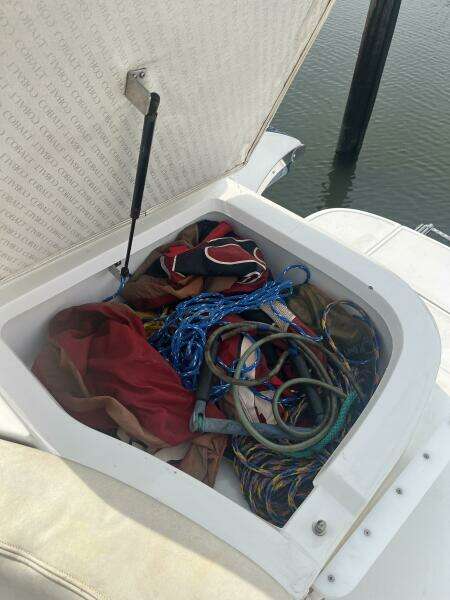 28ft Cobalt Yacht For Sale