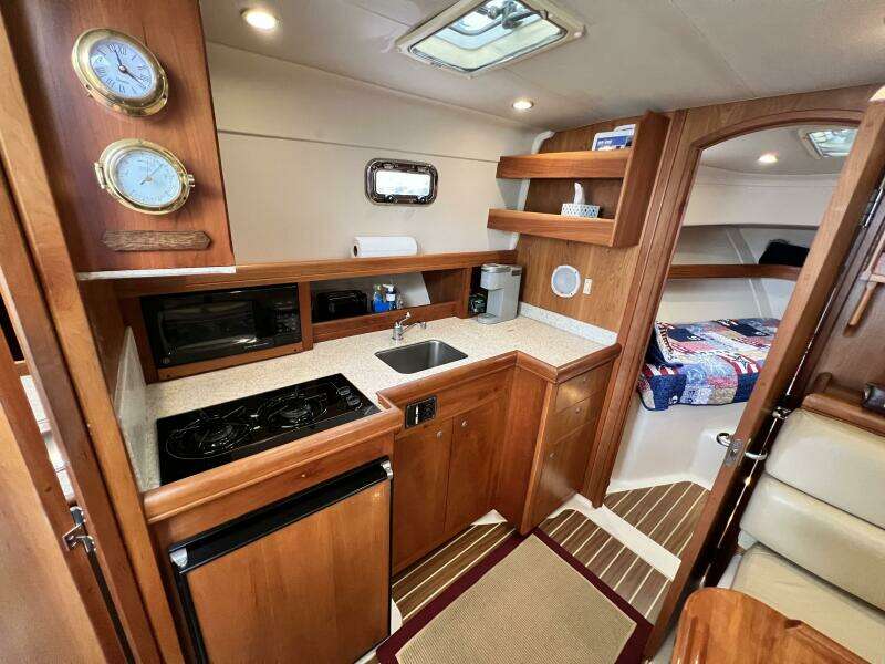 34ft Mainship Yacht For Sale
