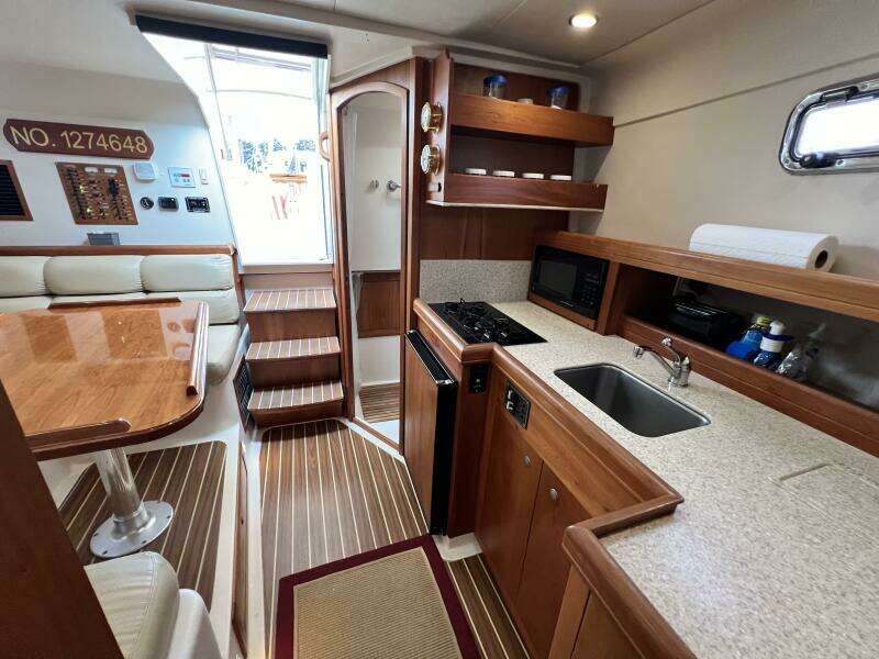 34ft Mainship Yacht For Sale