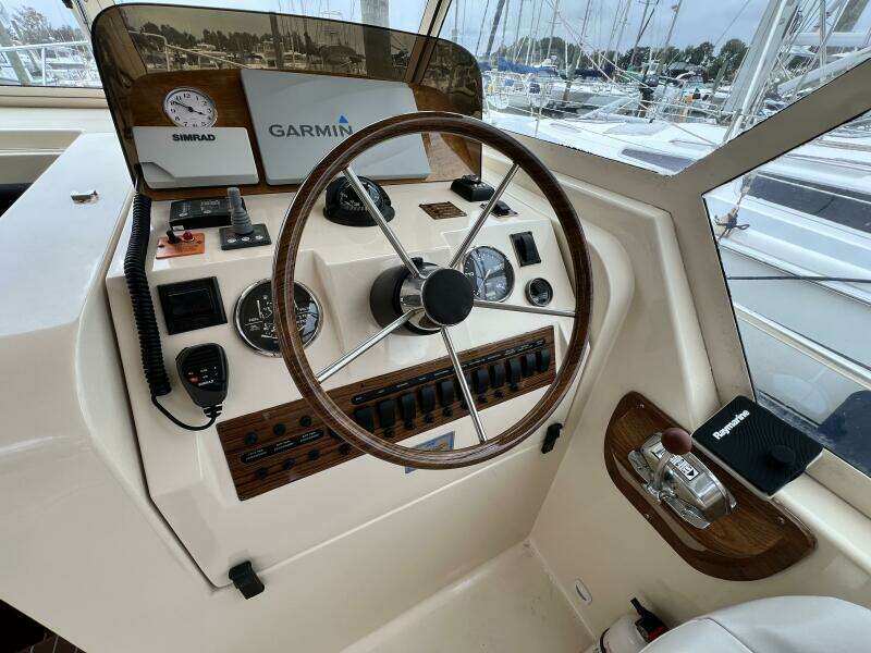 34ft Mainship Yacht For Sale