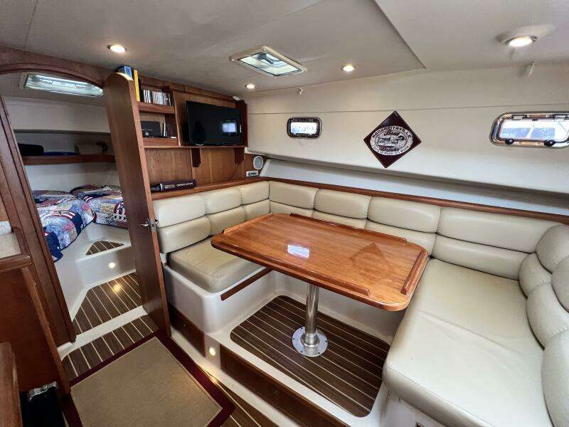 34ft Mainship Yacht For Sale