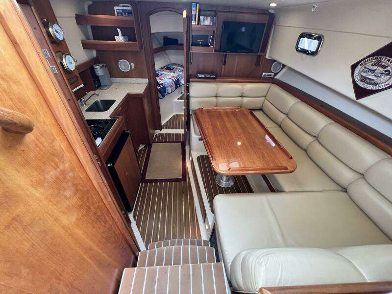34ft Mainship Yacht For Sale