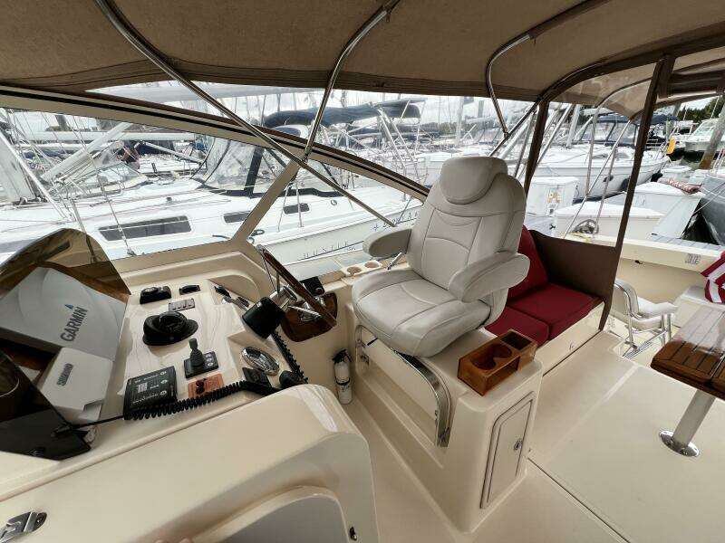 34ft Mainship Yacht For Sale