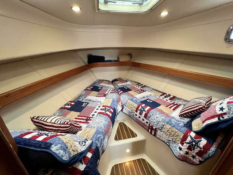 34ft Mainship Yacht For Sale