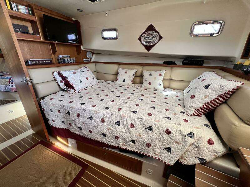 34ft Mainship Yacht For Sale