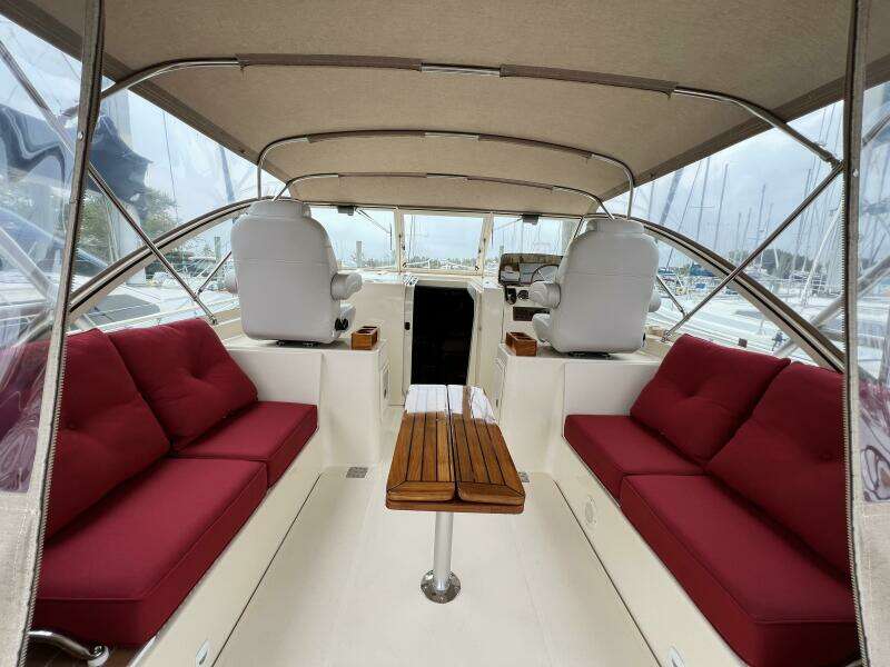 34ft Mainship Yacht For Sale
