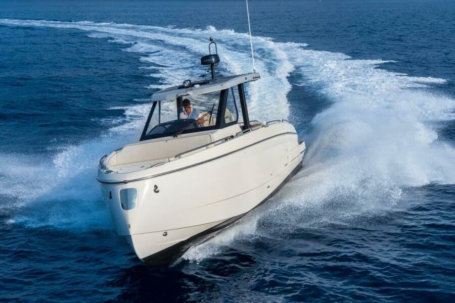 36' 2026 Beneteau Gran Turismo 35