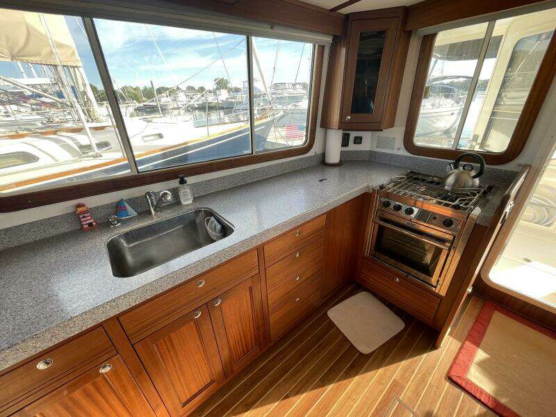 SPRAY 39ft Nordic Tugs Yacht For Sale