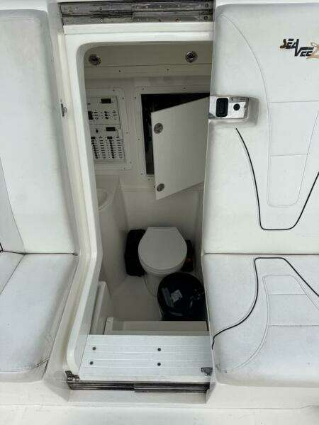 Remote Work 37ft SeaVee Yacht For Sale
