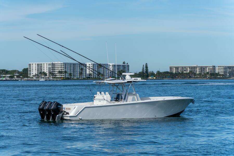 Remote Work 37ft SeaVee Yacht For Sale