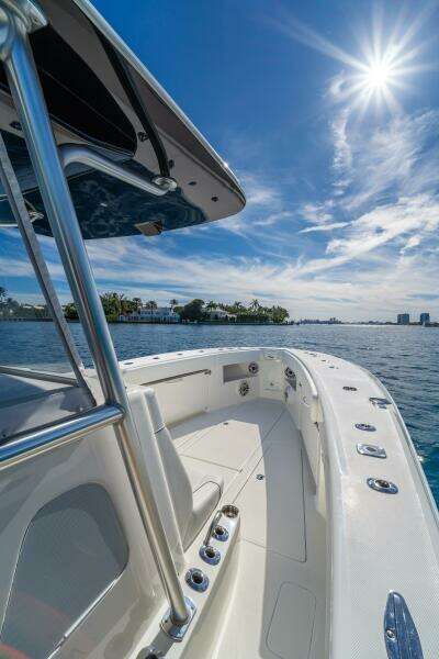 Remote Work 37ft SeaVee Yacht For Sale