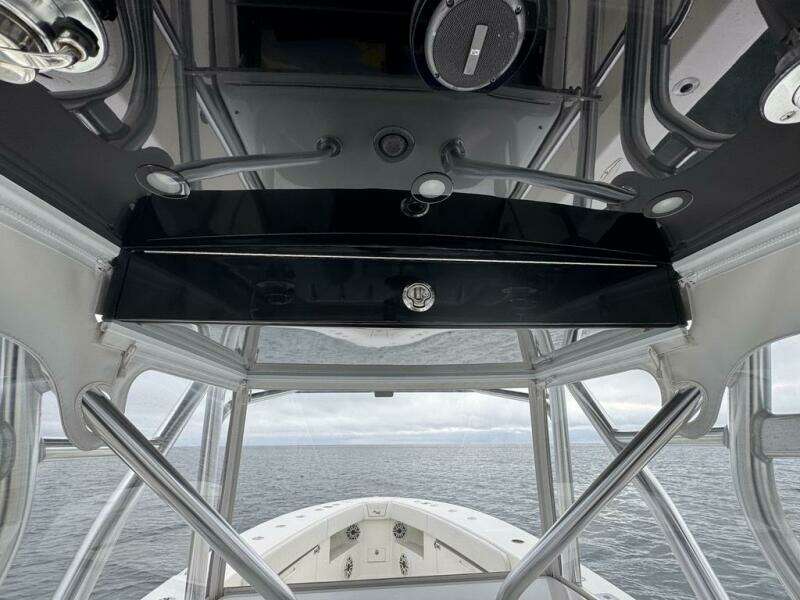 Remote Work 37ft SeaVee Yacht For Sale