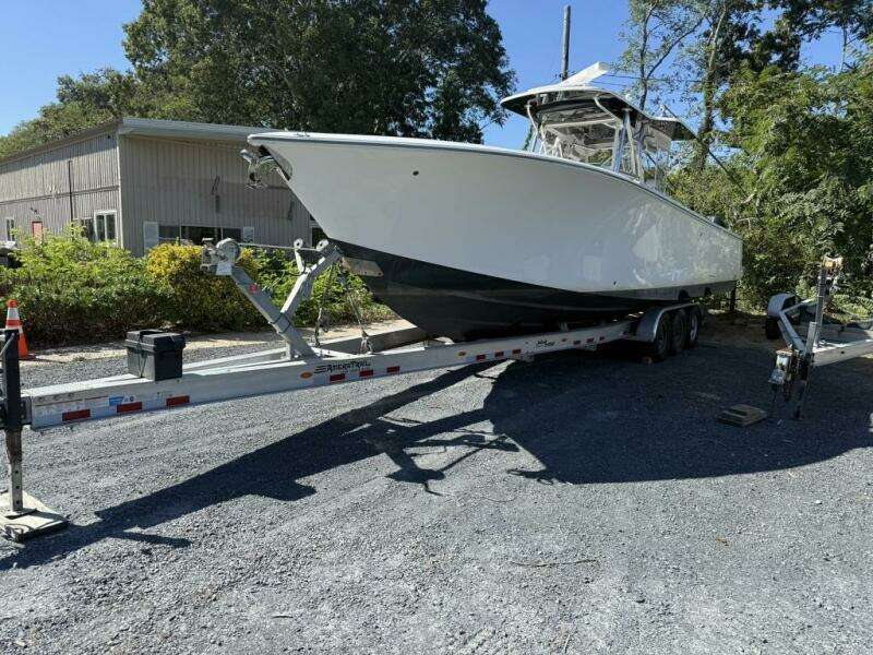 Remote Work 37ft SeaVee Yacht For Sale
