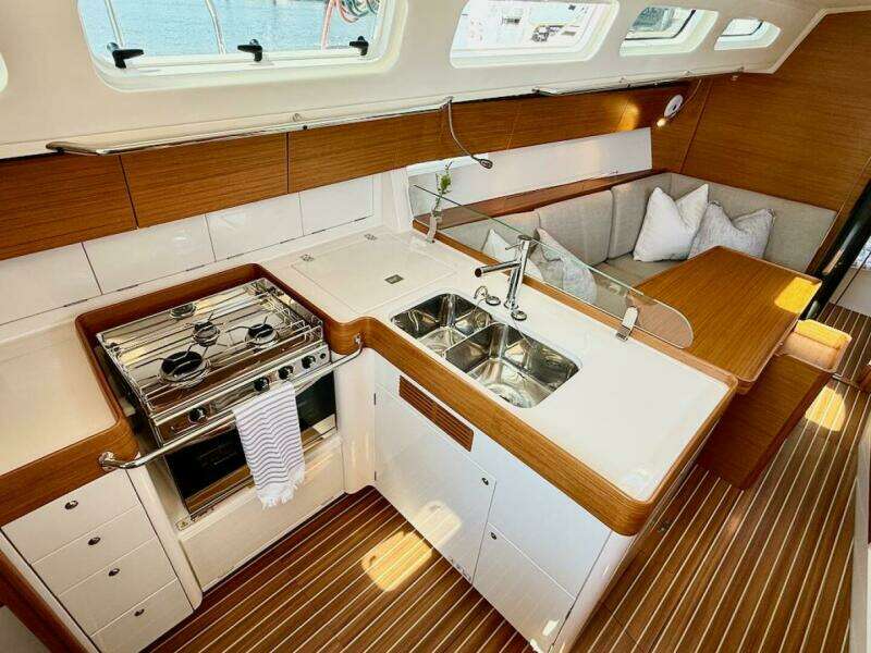 SPECTRE 38ft X Yachts Yacht For Sale