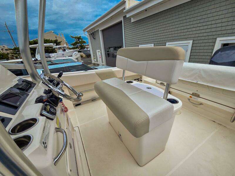 24ft Robalo Yacht For Sale