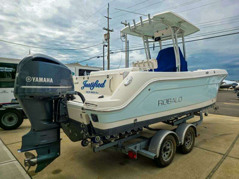 24ft Robalo Yacht For Sale