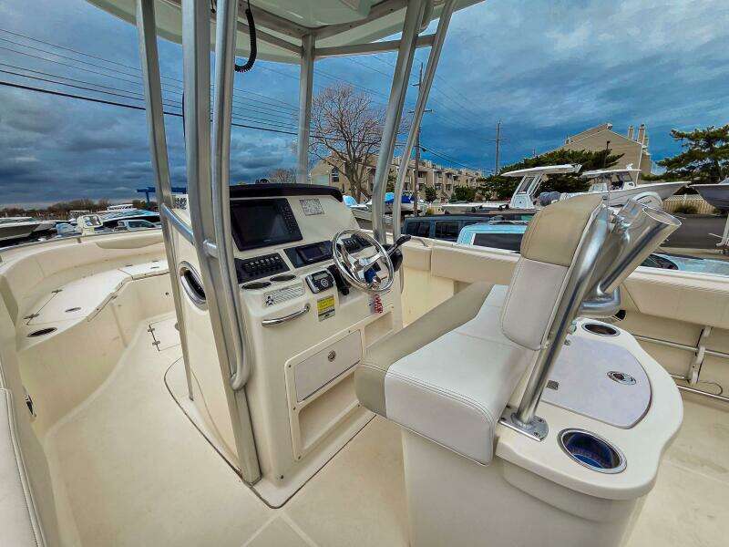 24ft Robalo Yacht For Sale