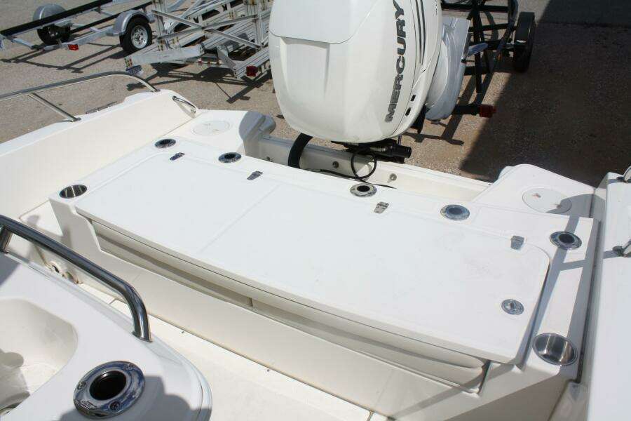 27ft Boston Whaler Yacht For Sale