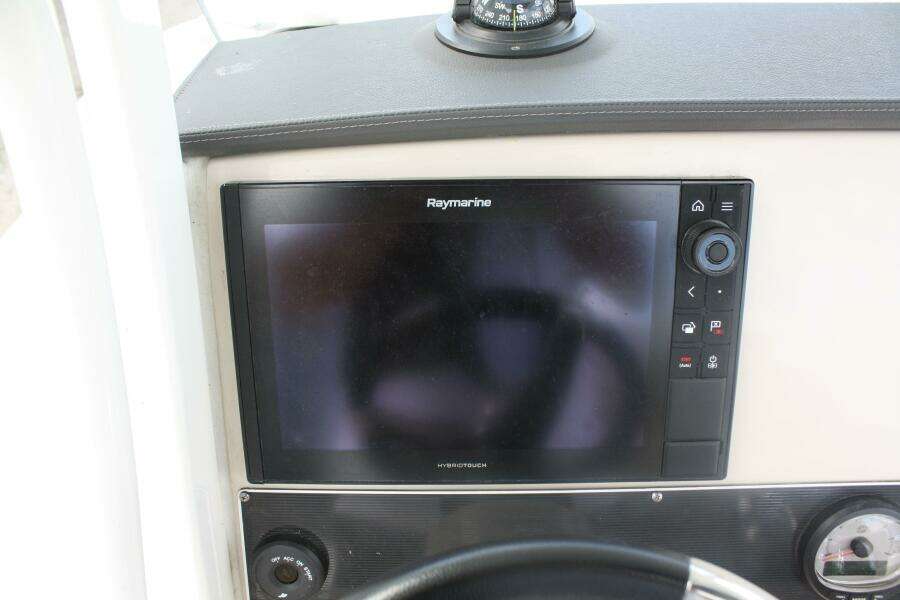 27ft Boston Whaler Yacht For Sale