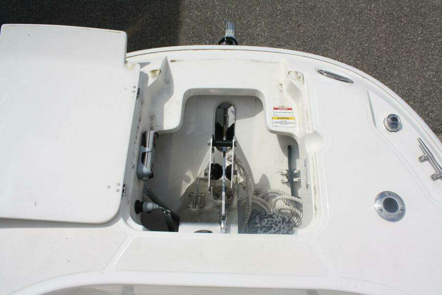 27ft Boston Whaler Yacht For Sale