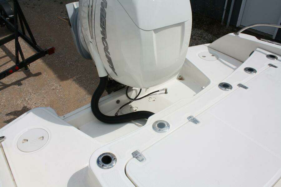27ft Boston Whaler Yacht For Sale