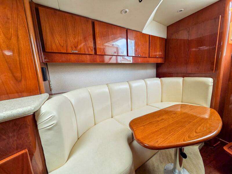35ft Egg Harbor Yacht For Sale