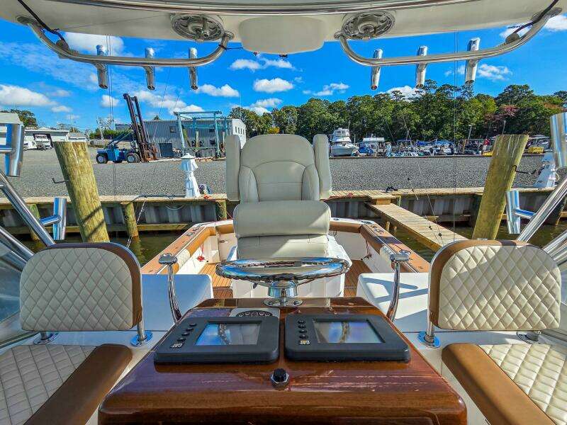 35ft Egg Harbor Yacht For Sale