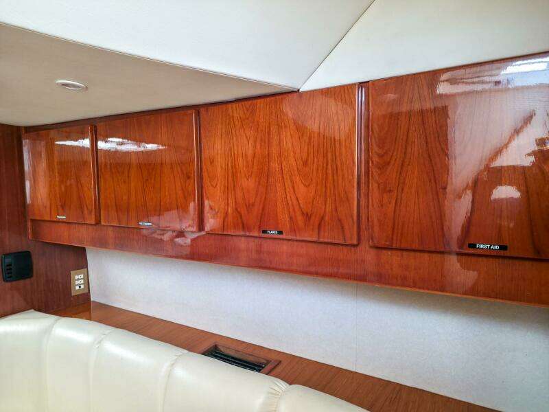 35ft Egg Harbor Yacht For Sale