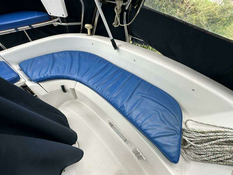 Luna 31ft Hunter Yacht For Sale