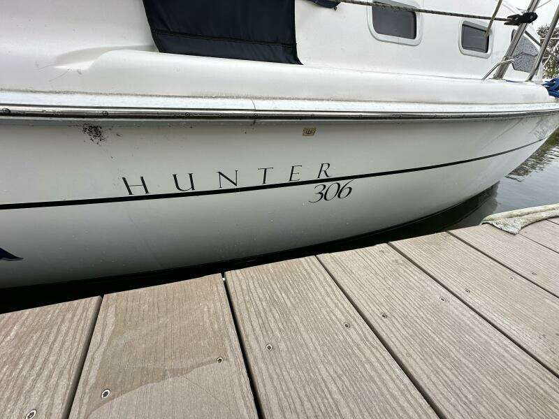 Luna 31ft Hunter Yacht For Sale
