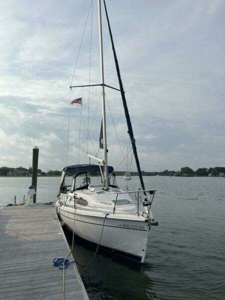 Luna 31ft Hunter Yacht For Sale