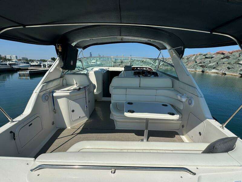 33ft Sea Ray Yacht For Sale