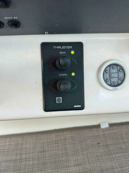 33ft Sea Ray Yacht For Sale