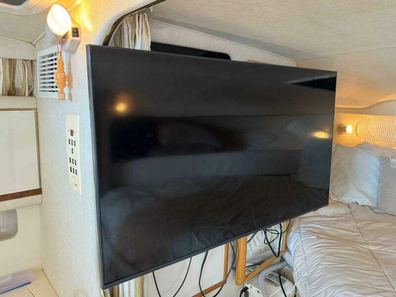 33ft Sea Ray Yacht For Sale