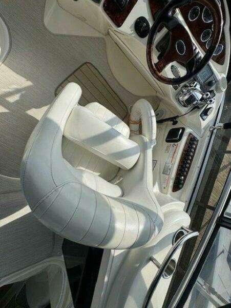 39ft Meridian Yacht For Sale