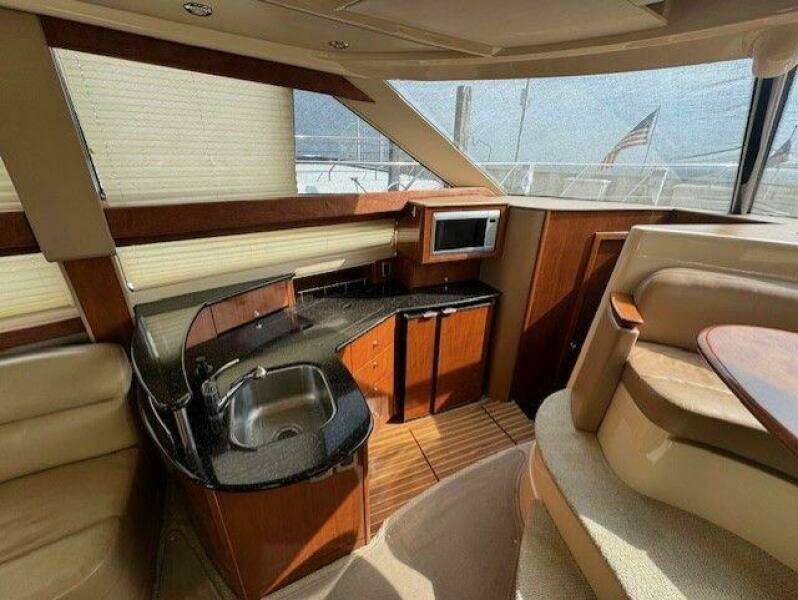 39ft Meridian Yacht For Sale