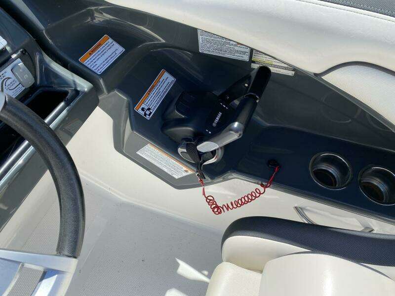 23ft Yamaha Boats Yacht For Sale