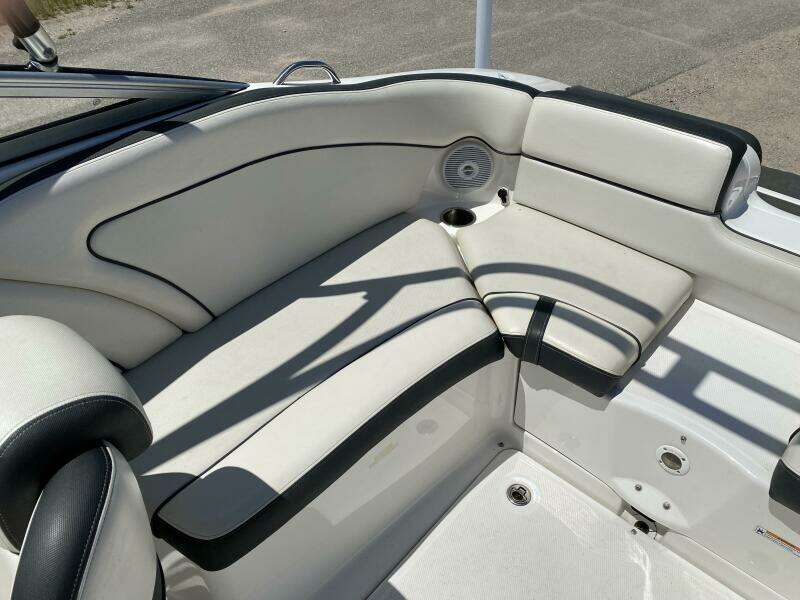 23ft Yamaha Boats Yacht For Sale